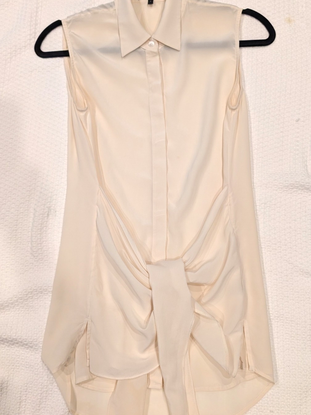 Theory Sleeveless Cream Tie-Front Blouse